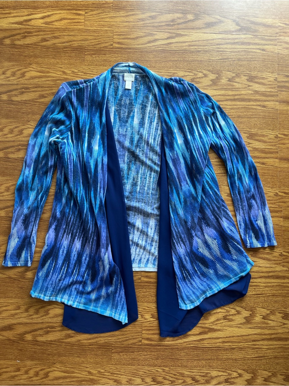 Chico's Blue Multi-Tone Open-Front Cardigan L with free lavender infinity scarf